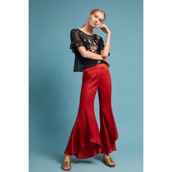 NWT Embroidered Cadiz Top - Picture 2 of 4